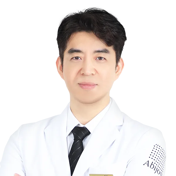 姜宇哲 代表院長